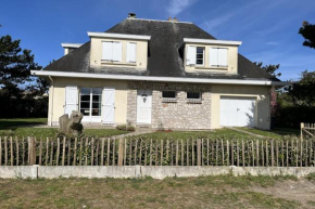 Beautiful family home near beach Sainte-Cécile